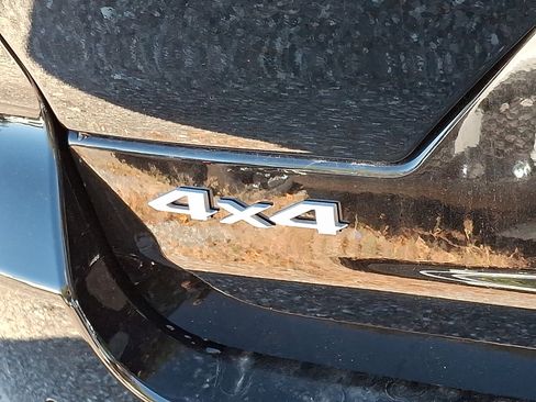 New 2025 Jeep Grand Cherokee Laredo X w/ Luxury Tech Group I image 17