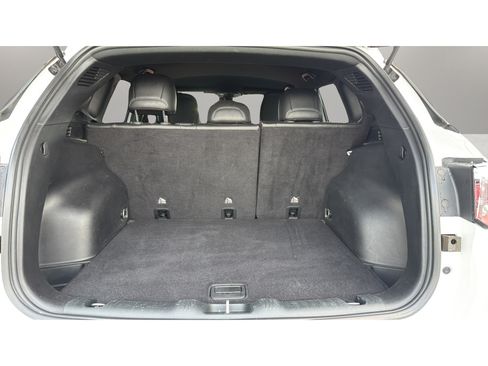 Used 2025 Jeep Compass Trailhawk AWD/4WD image 12