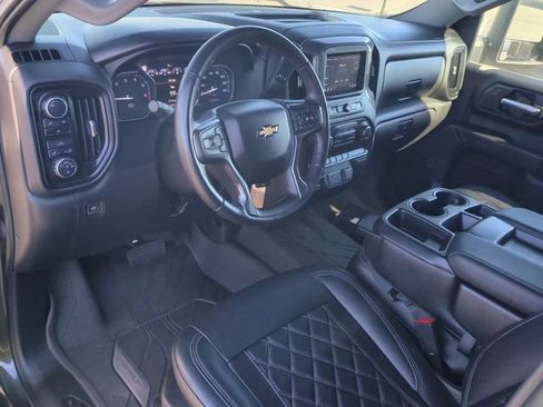 Used 2022 Chevrolet Silverado 2500 Custom w/ Custom Value Package AWD/4WD image 11