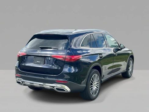 Used 2023 Mercedes-Benz GLC 300 4MATIC image 5