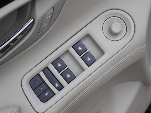 Used 2015 Buick LaCrosse Leather FWD image 13