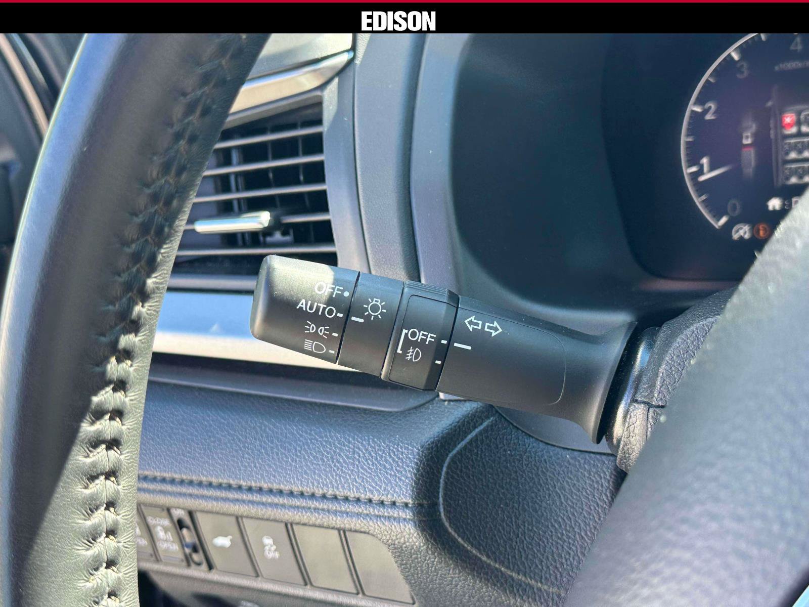 Used 2025 Honda Odyssey EX-L image 24