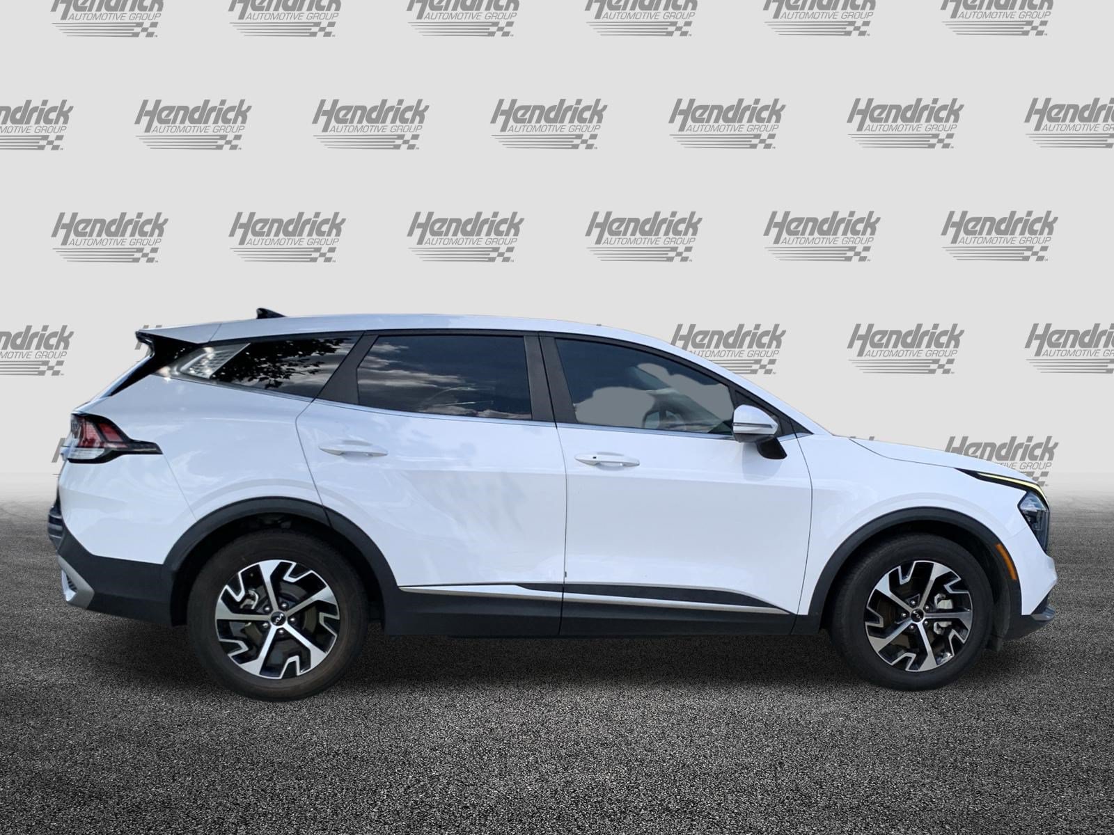 Used 2023 Kia Sportage EX FWD image 11