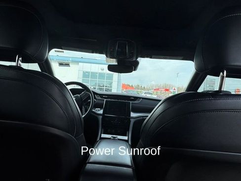 Used 2023 Jeep Grand Cherokee Altitude image 22