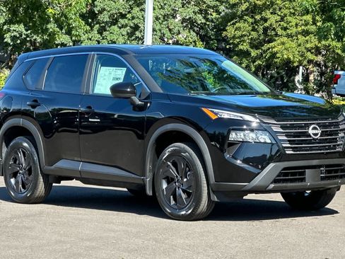New 2026 Nissan Rogue SV AWD/4WD image 9