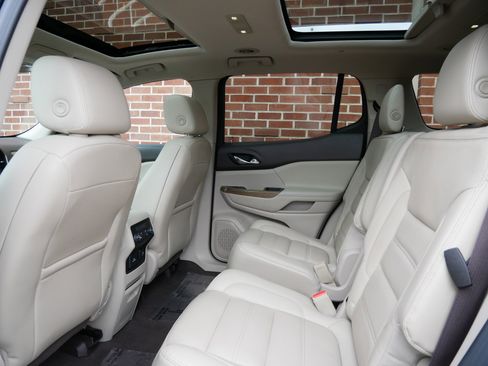 Used 2017 GMC Acadia Denali w/ Technology Package image 10