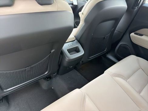 New 2026 Volvo XC60 B5 Plus w/ Protection Package Premier AWD/4WD image 8