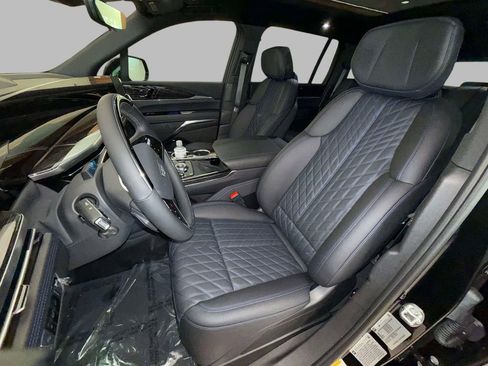 New 2025 Cadillac Escalade IQ Luxury 1 AWD/4WD image 2