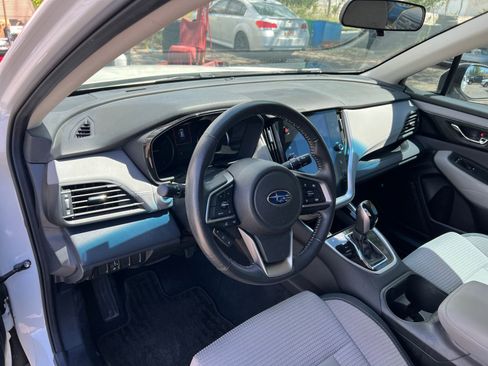 Used 2022 Subaru Outback Premium AWD/4WD image 18