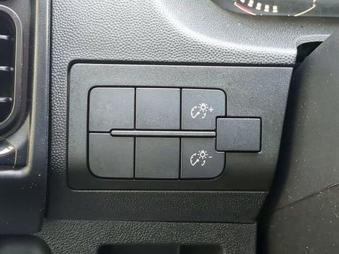 Used 2025 RAM ProMaster 2500 FWD image 24