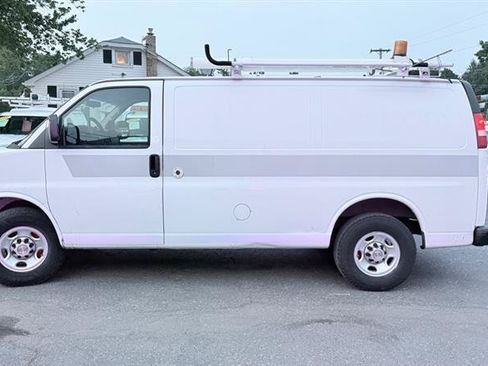 Used 2012 Chevrolet Express 2500 RWD image 8
