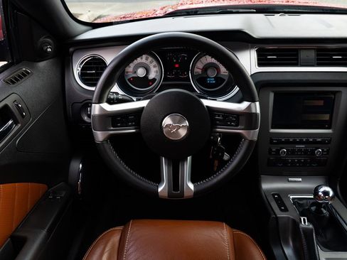 Used 2011 Ford Mustang GT Premium w/ Electronics Pkg image 11