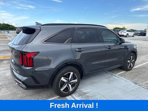 Used 2023 Kia Sorento EX w/ Panoramic Sunroof Package FWD image 18