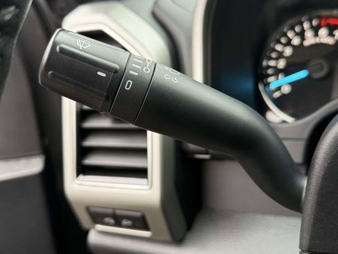 Used 2020 Ford F150 Lariat w/ Equipment Group 502A Luxury image 27