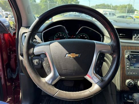 Used 2016 Chevrolet Traverse LT w/ Style and Technology Package FWD image 14