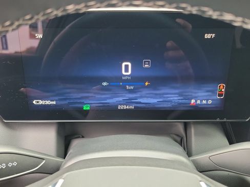 Used 2026 Chevrolet Equinox EV LT FWD image 7