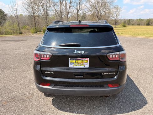 Used 2020 Jeep Compass Limited AWD/4WD image 4