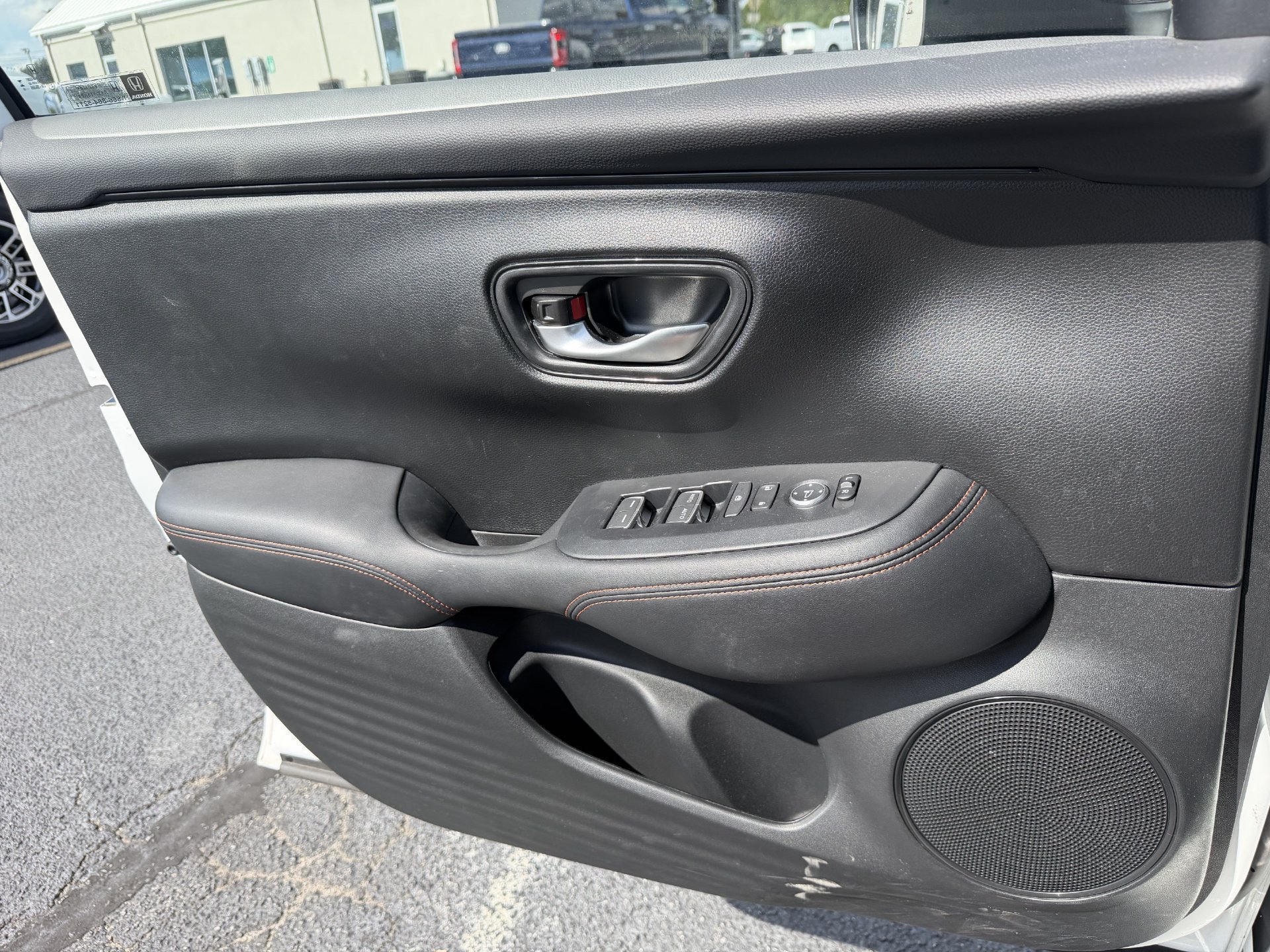 Used 2025 Honda HR-V Sport image 10