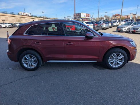 Used 2020 Audi Q5 2.0T Premium w/ Convenience Package image 6