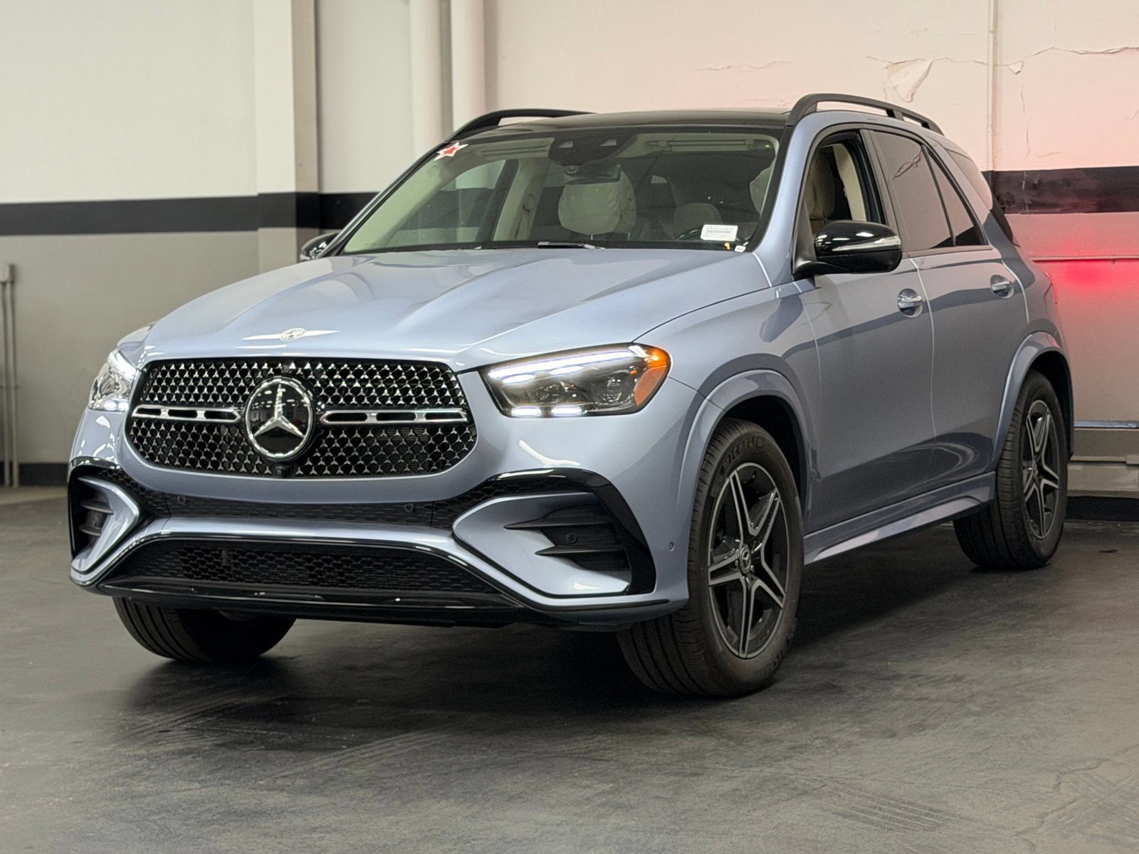 Used 2025 Mercedes-Benz GLE 350 4MATIC image 7