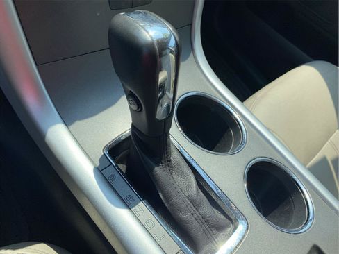 Used 2012 Ford Edge SEL FWD image 29