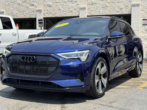 Used 2022 Audi e-tron Premium Plus w/ Premium Plus Package AWD/4WD image 6