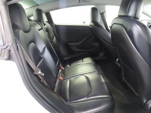 Used 2018 Tesla Model 3 Long Range RWD image 28