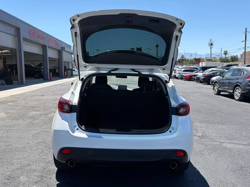 Used 2016 MAZDA MAZDA3 i Sport w/ Preferred Equipment Package FWD image 12