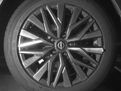 Used 2025 Nissan Altima 2.5 SV image 15