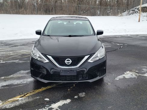 Used 2019 Nissan Sentra SV image 1