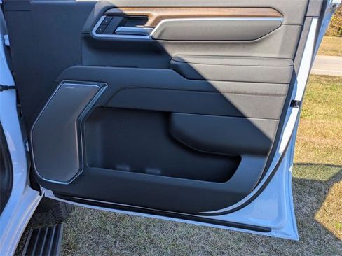 New 2026 Chevrolet Silverado 2500 High Country w/ Technology Package image 38