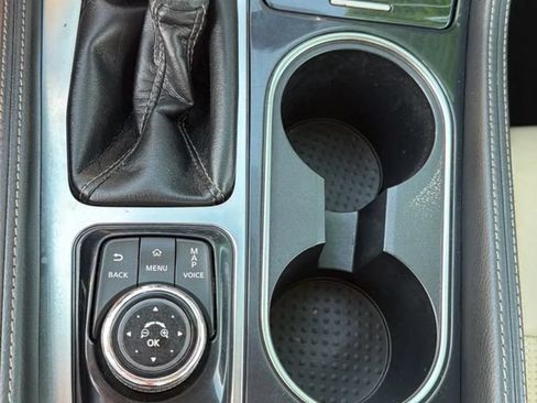 Used 2018 Nissan Maxima 3.5 SL FWD image 18