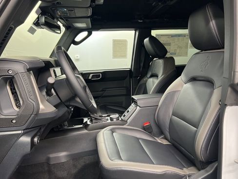 New 2026 Ford Bronco Outer Banks image 28