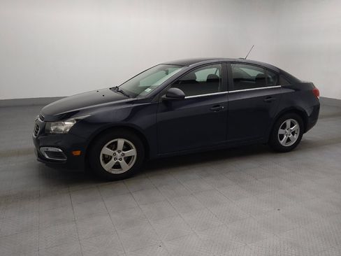 Used 2016 Chevrolet Cruze LT FWD image 2