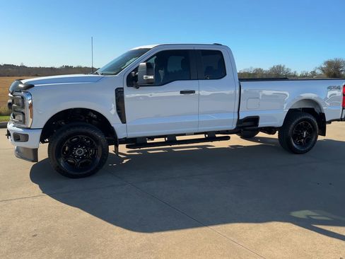 Used 2024 Ford F250 XL w/ STX Appearance Package image 4