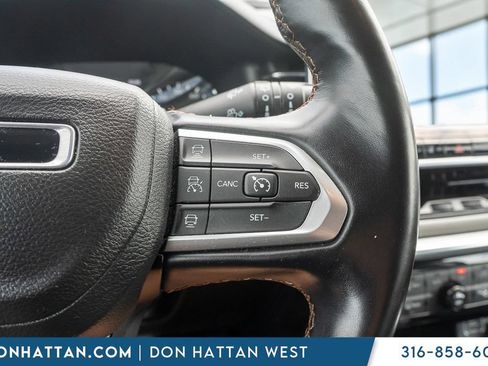 Used 2022 Jeep Compass Limited AWD/4WD image 12