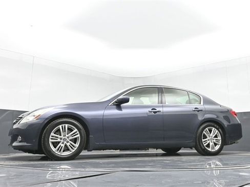 Used 2013 INFINITI G37 Journey w/ Premium Pkg image 43