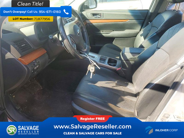 Used 2014 Subaru Outback 3.6R Limited w/ Moonroof Package AWD/4WD image 9