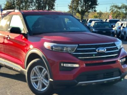 Certified 2023 Ford Explorer XLT w/ Equipment Group 202A