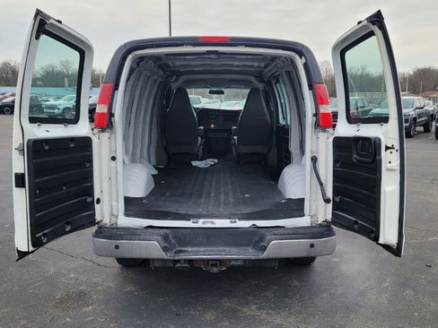 Used 2017 GMC Savana 2500 Work Van image 6