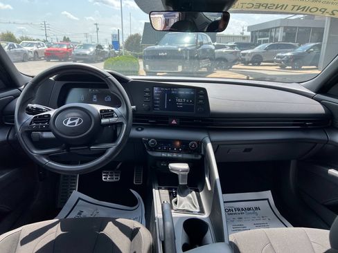 Used 2025 Hyundai Elantra Sport w/ Cargo Package FWD image 15