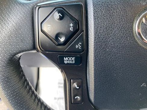 Certified 2021 Toyota 4Runner Venture w/ Moonroof Package AWD/4WD image 24