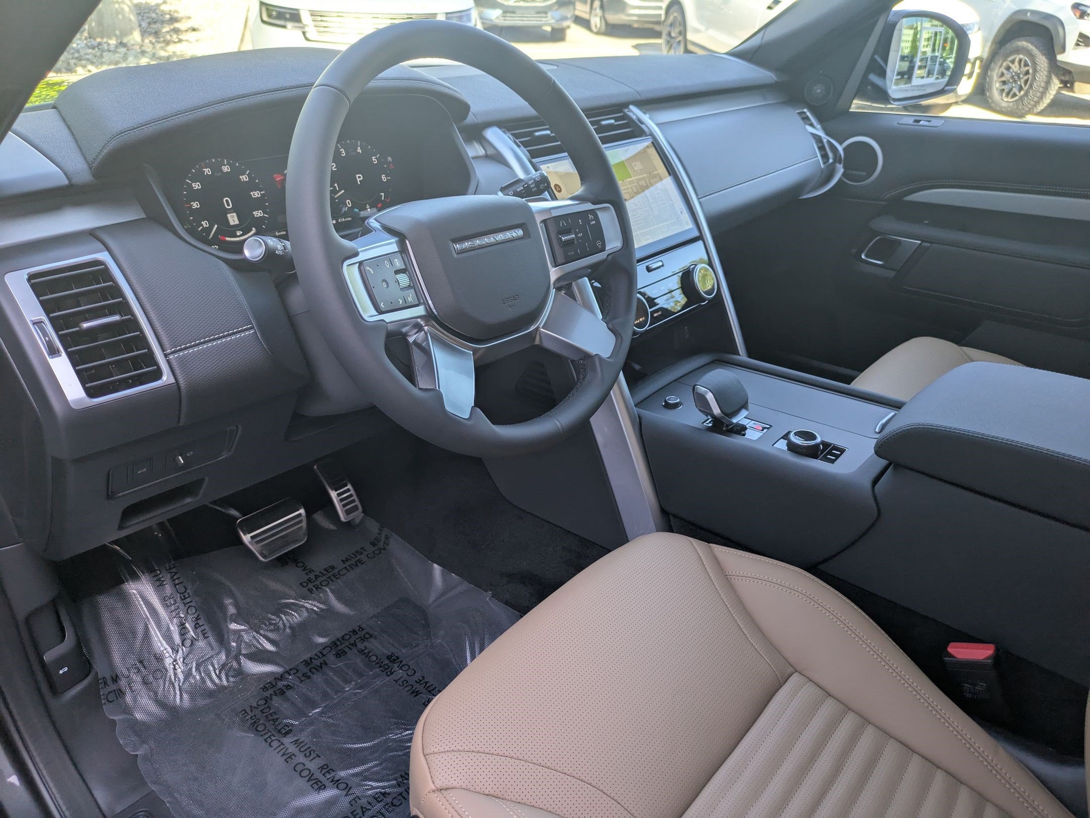 New 2026 Land Rover Discovery Limited Edition AWD/4WD image 23