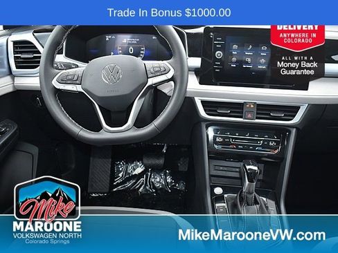 New 2025 Volkswagen Taos SE image 9