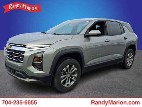 Used 2026 Chevrolet Equinox LT FWD image 1