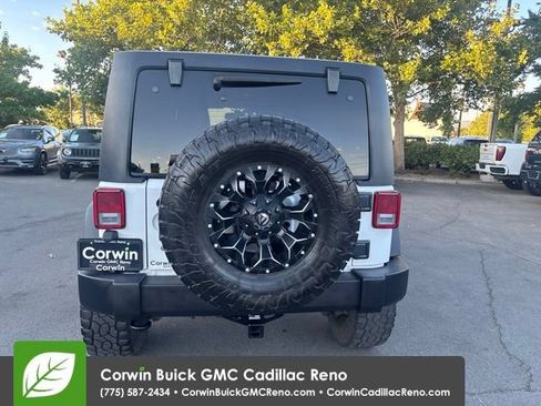 Used 2018 Jeep Wrangler Unlimited Sport S AWD/4WD image 7
