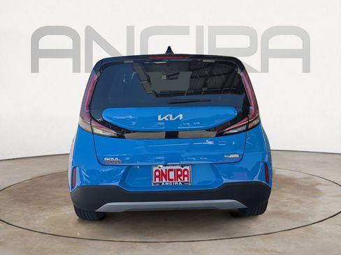 Used 2024 Kia Soul EX FWD image 7