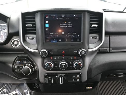 Used 2022 RAM 1500 Big Horn AWD/4WD image 37