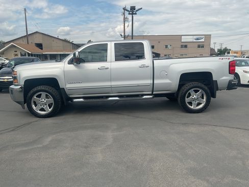 Used 2015 Chevrolet Silverado 2500 LTZ w/ Duramax Plus Package AWD/4WD image 4