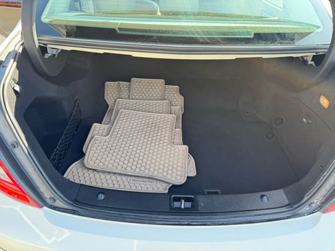 Used 2010 Mercedes-Benz C 300 Sedan image 19